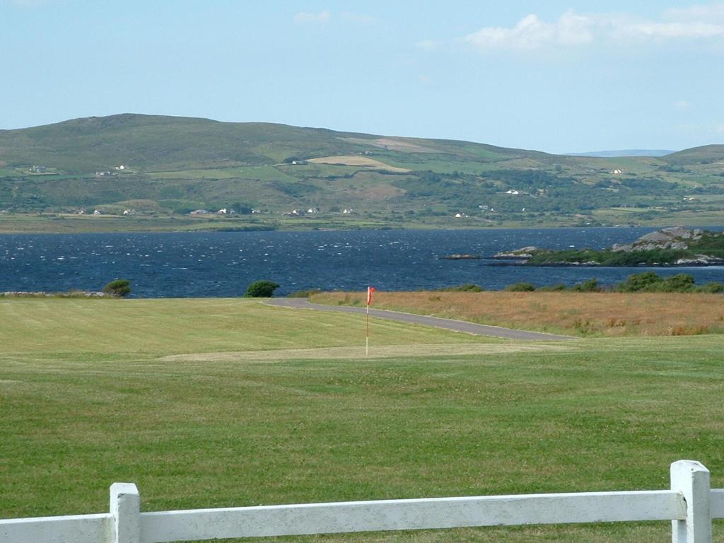 Hotel Lakelands Farm House An Coireán Zimmer foto